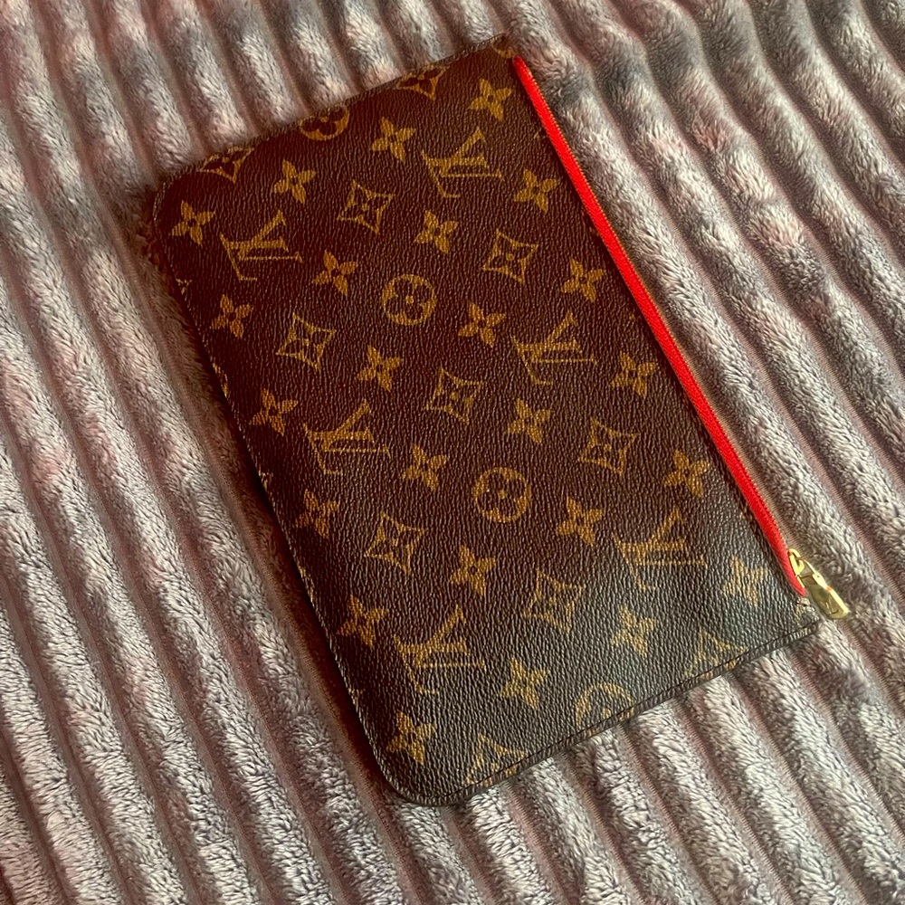 LV MONOGRAM WALLET POUCH